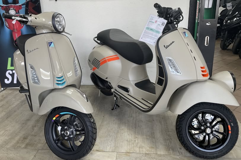 Votre future Vespa vous attend chez Cyber Scoot